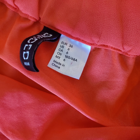 Red tule maxi skirt - Picture 3 of 3